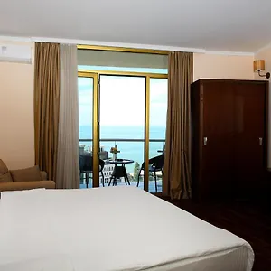 Corner 4*, Batumi Georgien